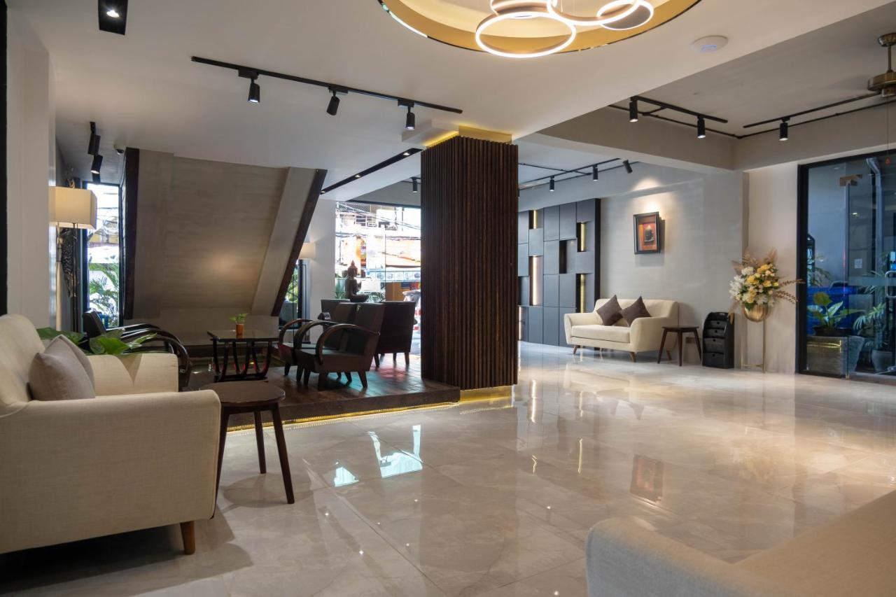 King Grand Boutique Hotel Phnom Penh Dış mekan fotoğraf