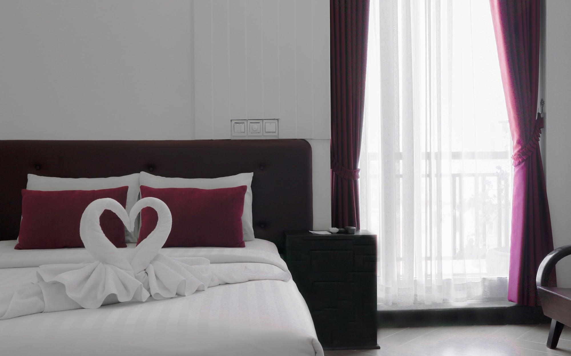 King Grand Boutique Hotel Phnom Penh Dış mekan fotoğraf