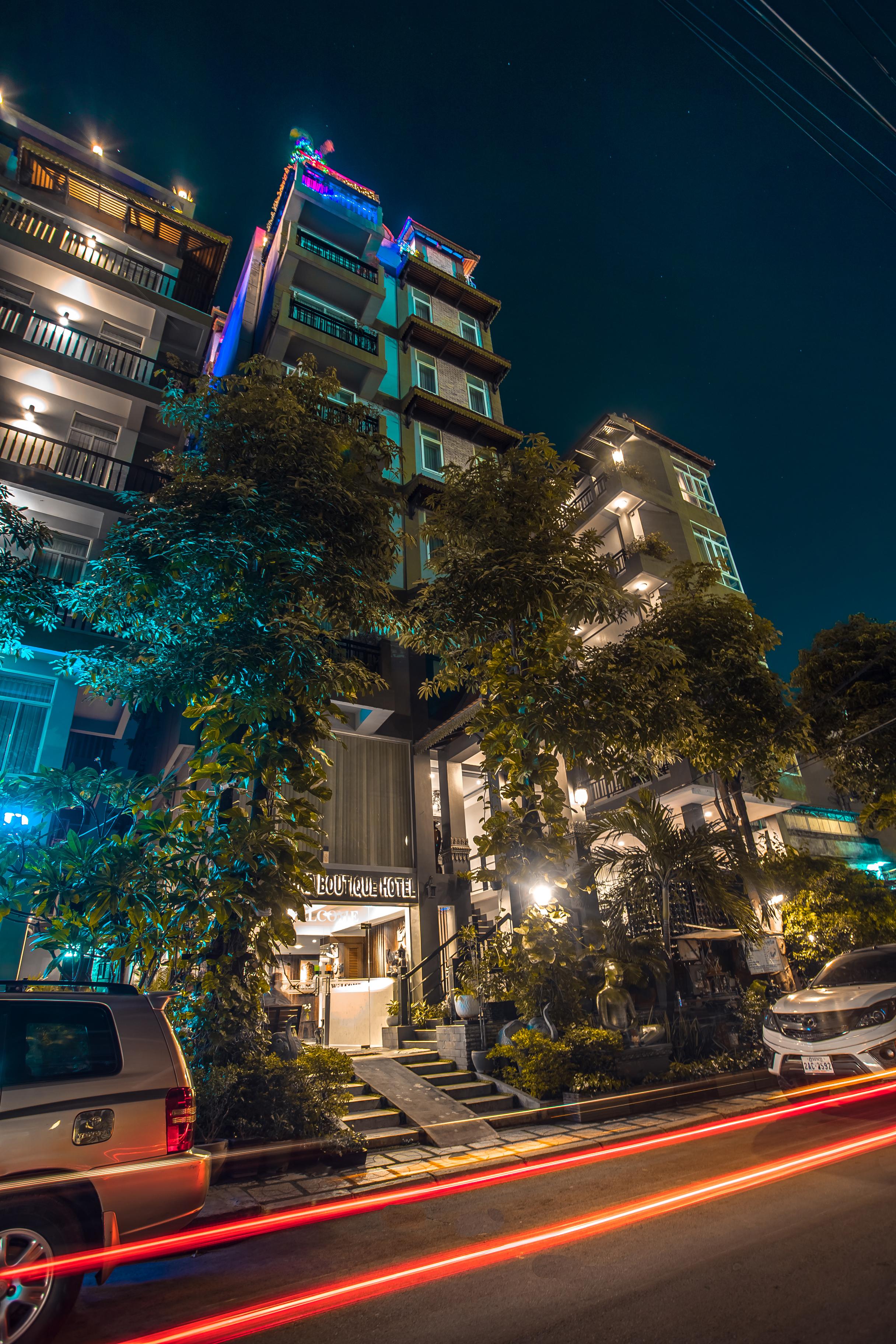 King Grand Boutique Hotel Phnom Penh Dış mekan fotoğraf